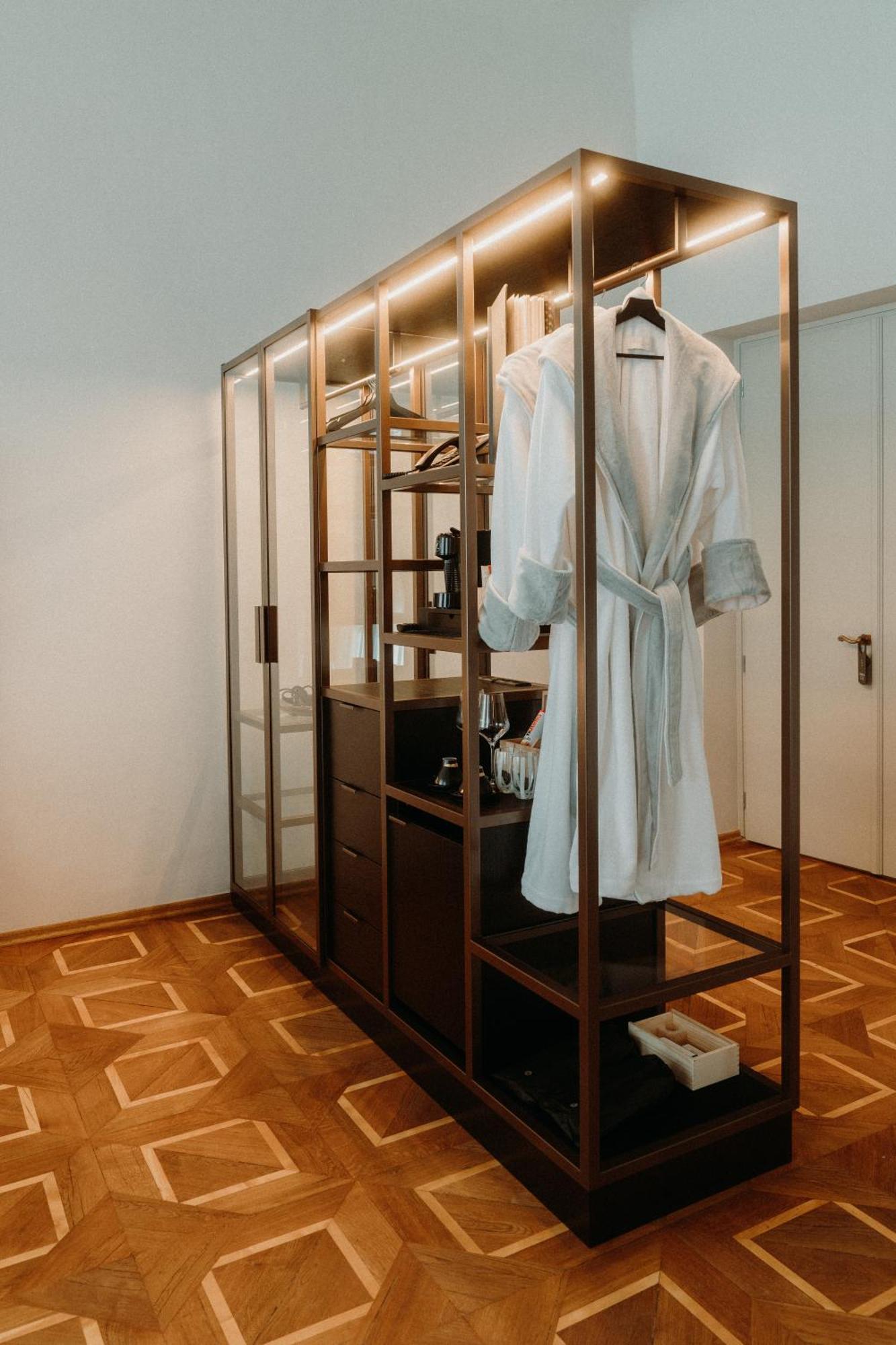Apart-hotel Meta Historic Living *